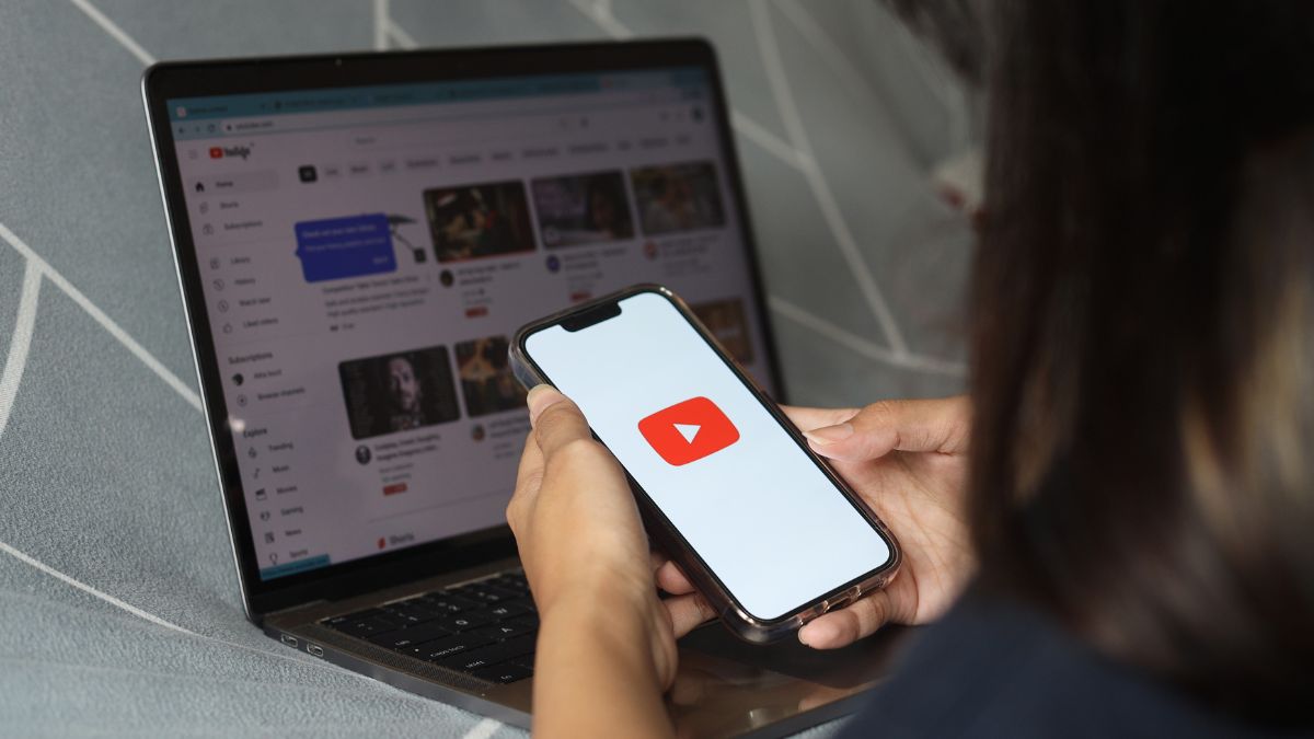 Apakah Download Video YouTube Legal? (Freepik)